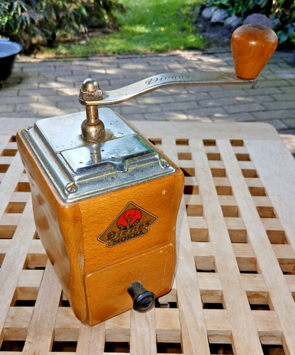 Alte kaffee mühle pede - -,