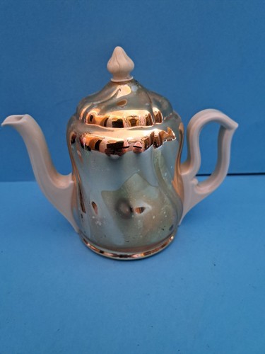 Alte kaffeekanne mit - alte,
