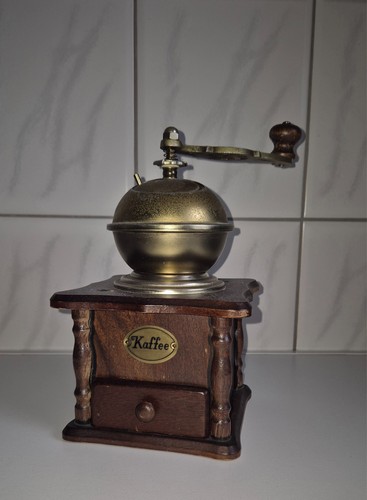 Alte kaffeemühle - ,