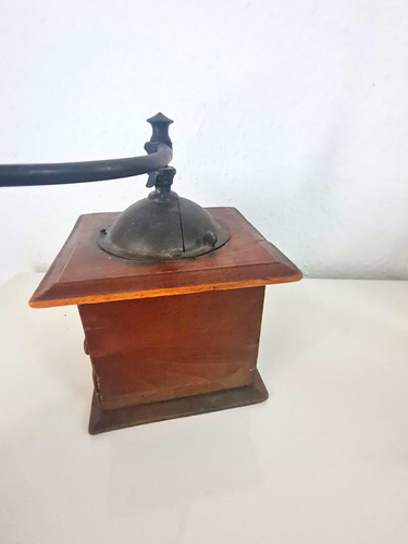 Alte hand kaffeemühle aus - alte,