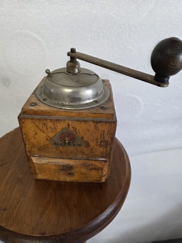 Vintage alte kaffeemühle - alte,