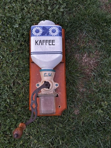 Alte vintage wandkaffeemühle - vintage,