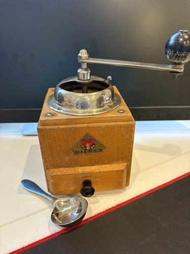 Alte antik holz kaffeemühle - alte,
