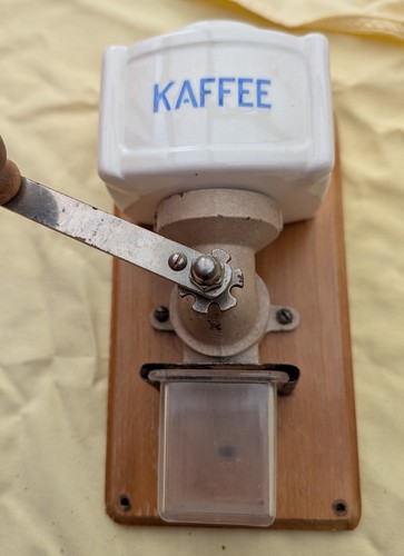 Alte wand kaffeemühle - wand, holz